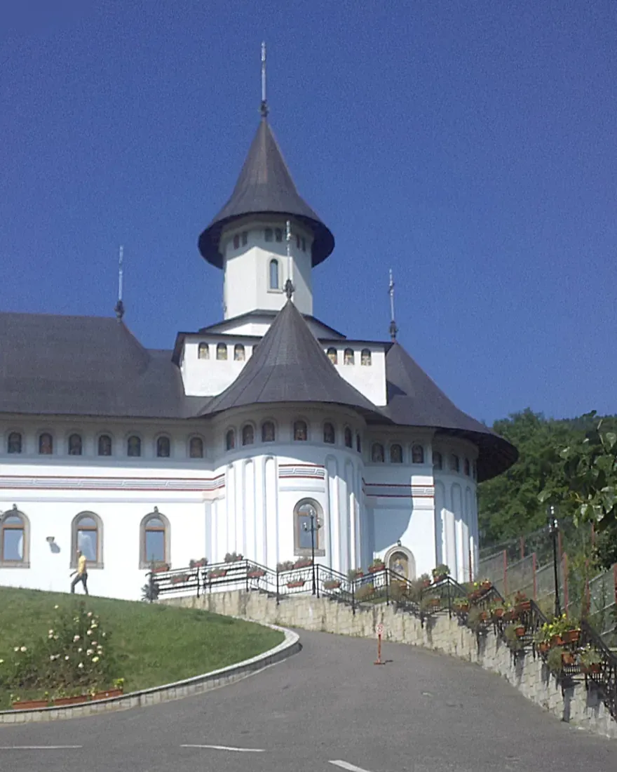 Mănăstirea Pângărați